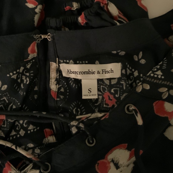 Abercrombie and Fitch Women's Small Navy Floral Lace Up Long Sleeve   Romper - Picture 4 of 8